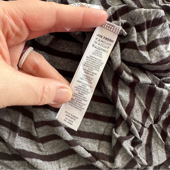 Joe Fresh Top - Picture 5 of 7